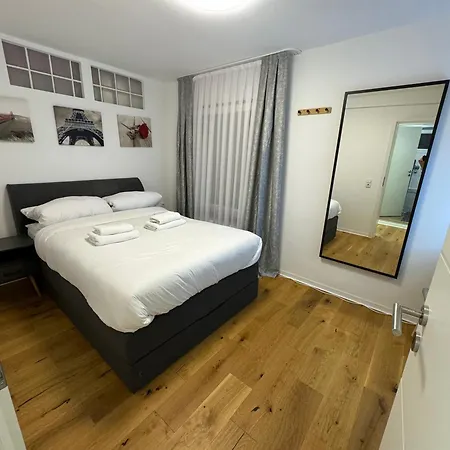 Best Central Apartment - Am Marktplatz - Up To 5 - Next To Frankfurt And Hanau - Coffee And Snacks - Netflix, Prime, Disney Nidderau Exterior photo