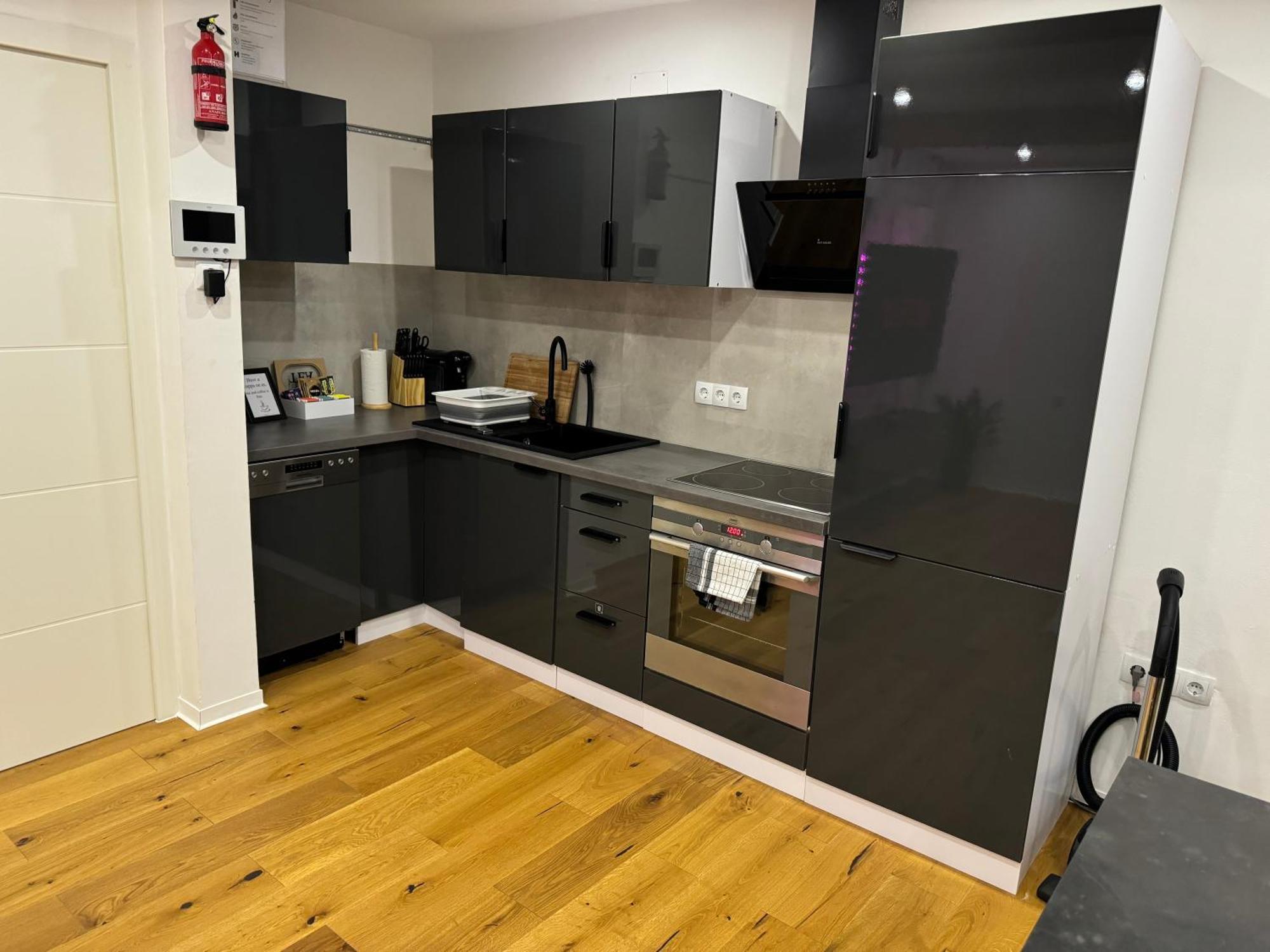 Apartment - Am Marktplatz - Up To 5 - Next To Frankfurt And Hanau - Coffee And Snacks - Netflix, Prime, Nidderau